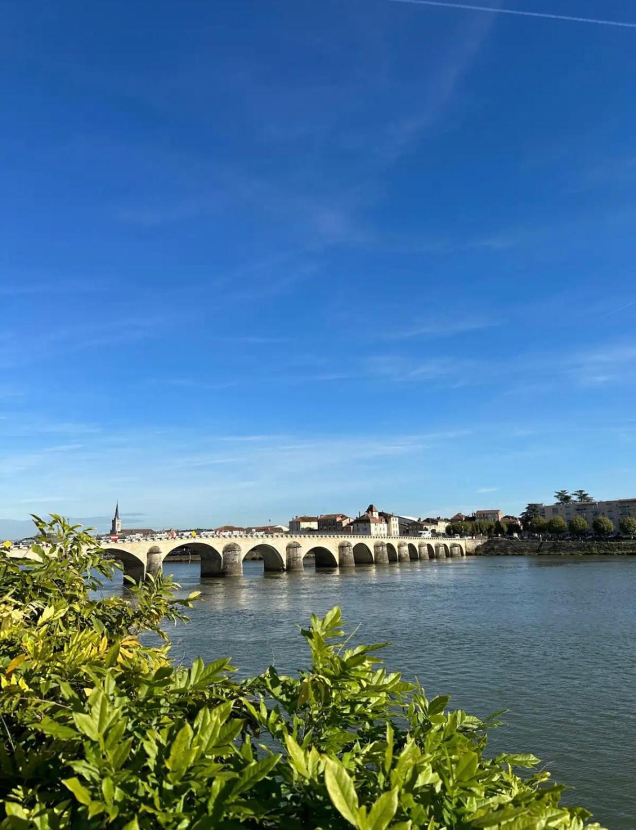 Les Rives De Saone - Balneotherapie Mâcon Exteriör bild